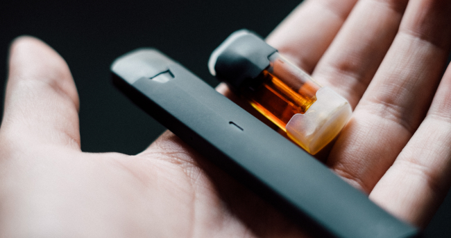 Vape Pen and Replacement Pod